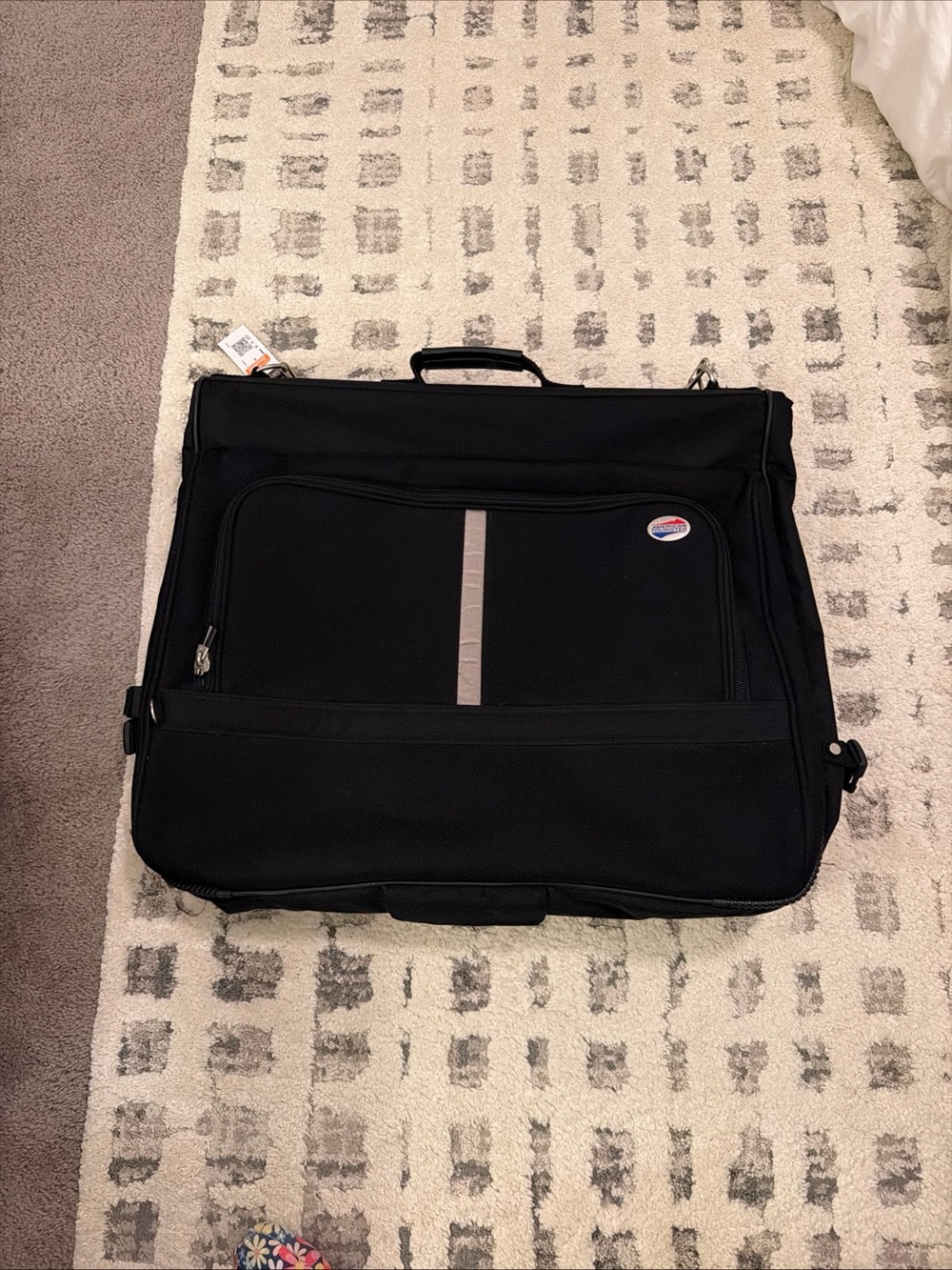 American Tourister Black Garment Bag with Front Pocket